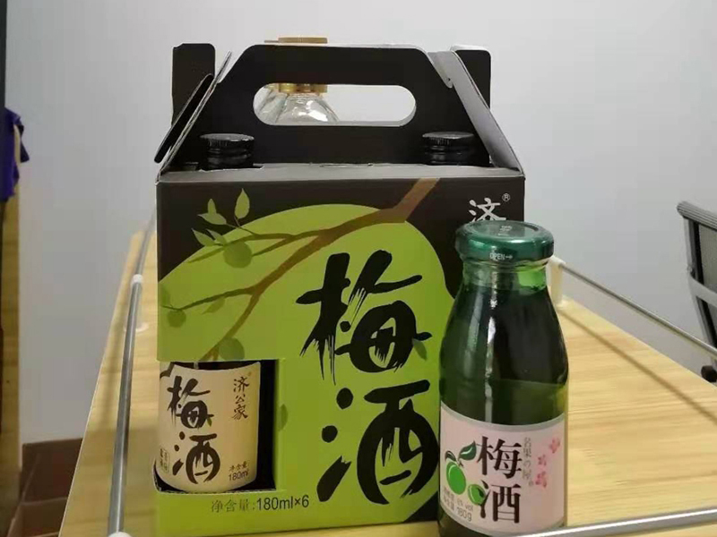 金银花梅子酒